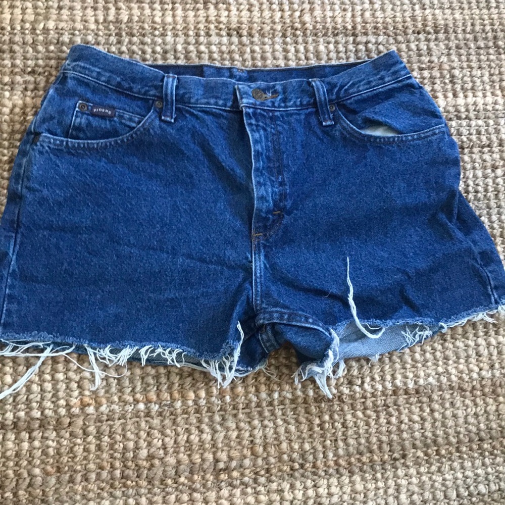 VINTAGE JEAN SHORTS